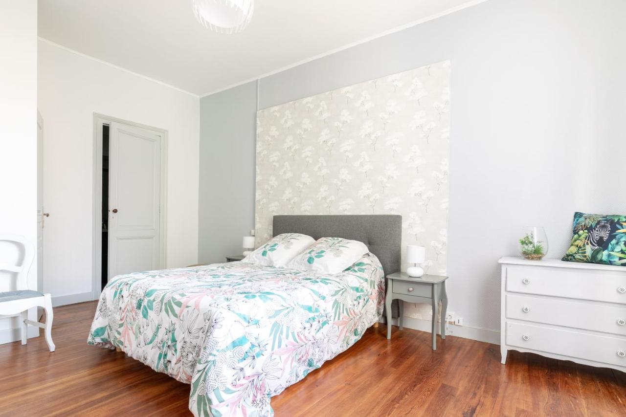 Ombrelle Villa Le Pian-sur-Garonne ภายนอก รูปภาพ